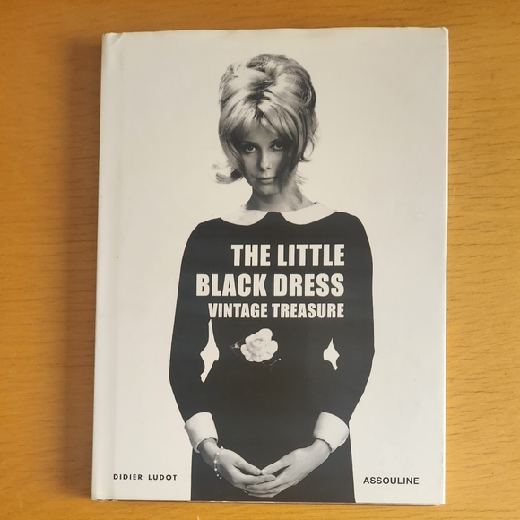 Assouline Other - Assouline – Little Black Dress (2001)